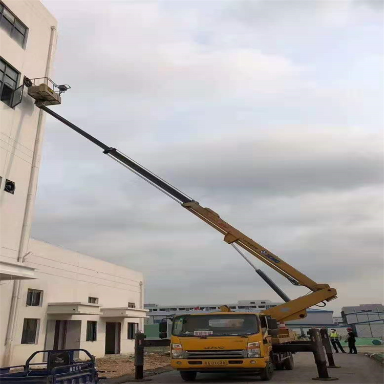 浩口镇吊车可以用吊笼吊人作业吗